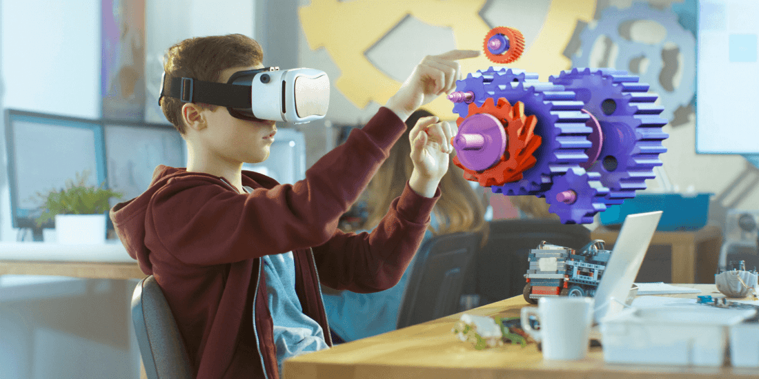 How Augmented Reality Helps in Education